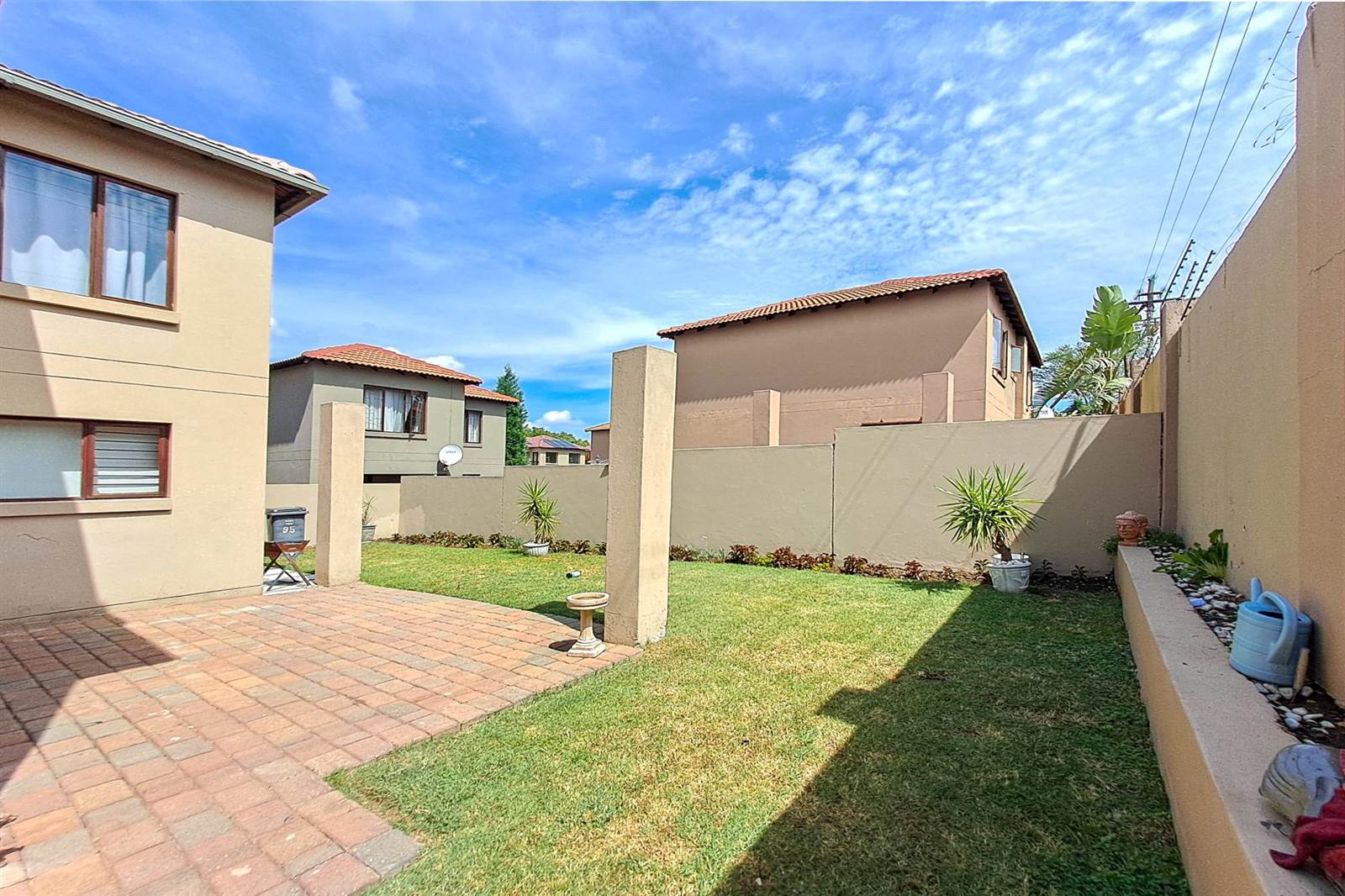 3 Bed Cluster in Fourways photo number 7