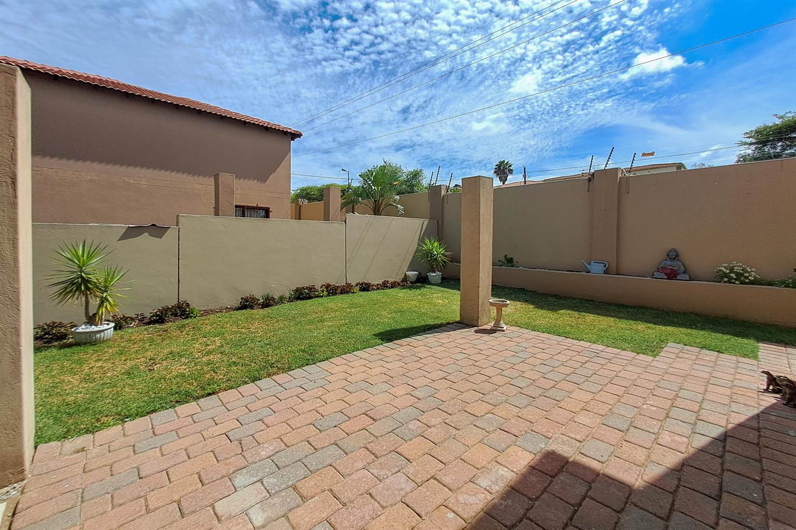 3 Bed Cluster in Fourways photo number 9