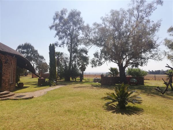 12.8 ha Farm 12.8 ha Farm
