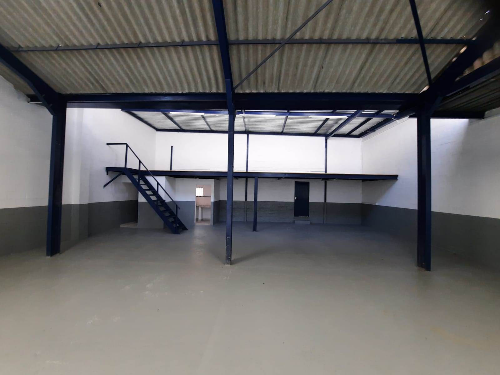 400  m² Industrial space in Parow East photo number 4