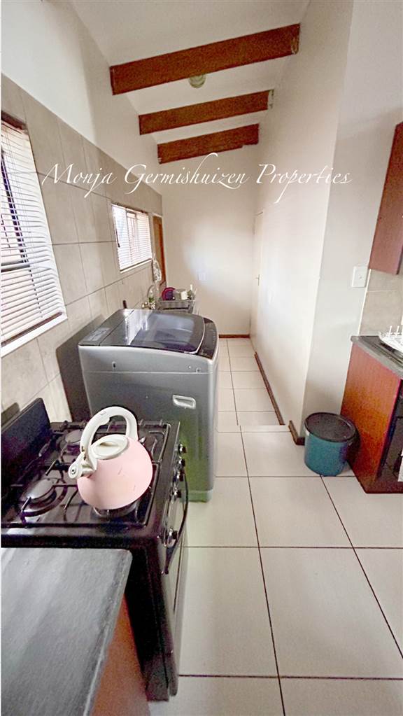 2 Bed Townhouse in Middelburg Central photo number 8