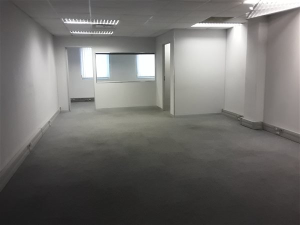 442  m² Office Space