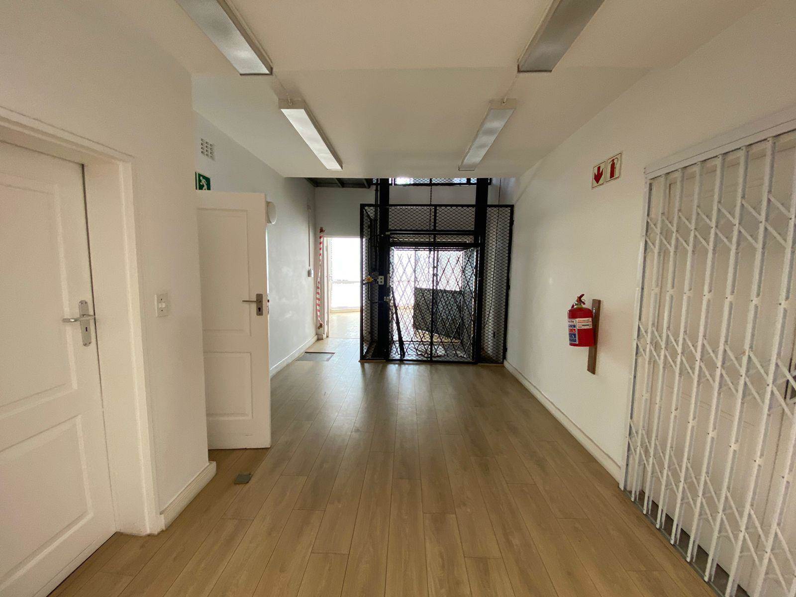 350  m² Commercial space in Parkmore photo number 6
