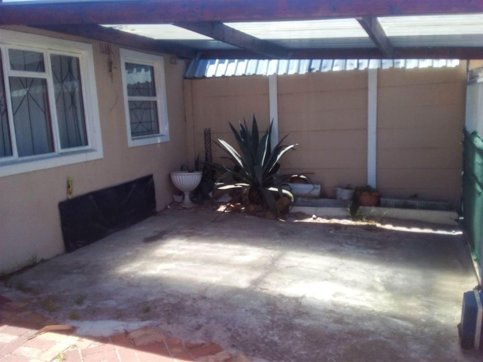 2 Bed House in Steenberg photo number 2