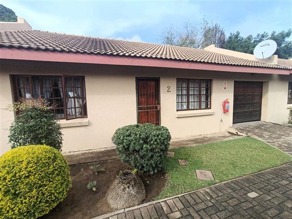 2 Bedroom Townhouse 2 Bedroom Townhouse