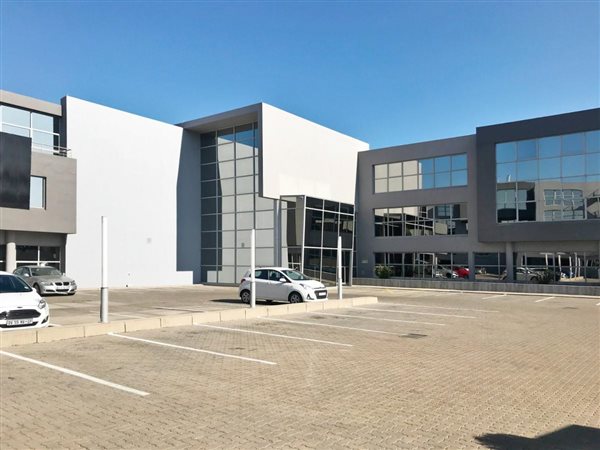 369  m² Office Space