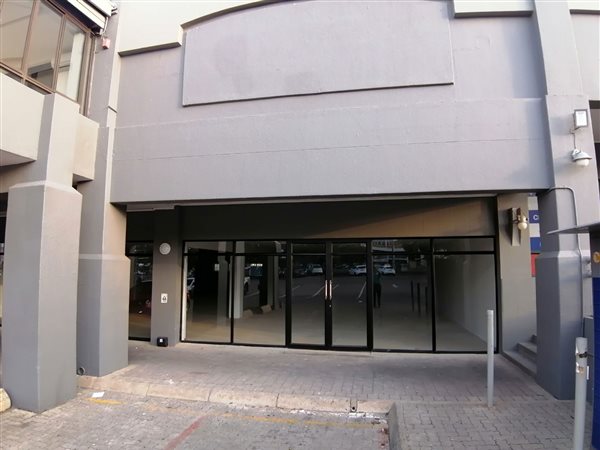 162  m² Retail Space