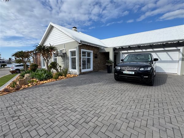 3 Bedroom House 3 Bedroom House
