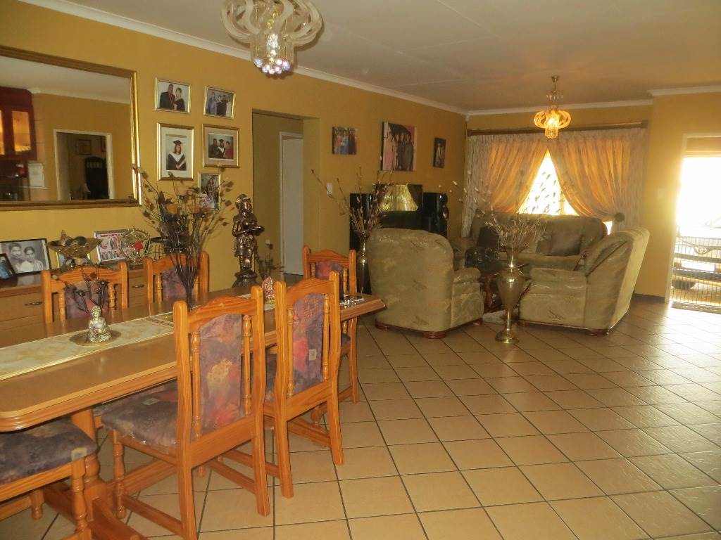4 Bed House in Fochville photo number 5