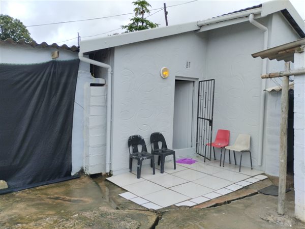 2 Bed House in Kwadabeka