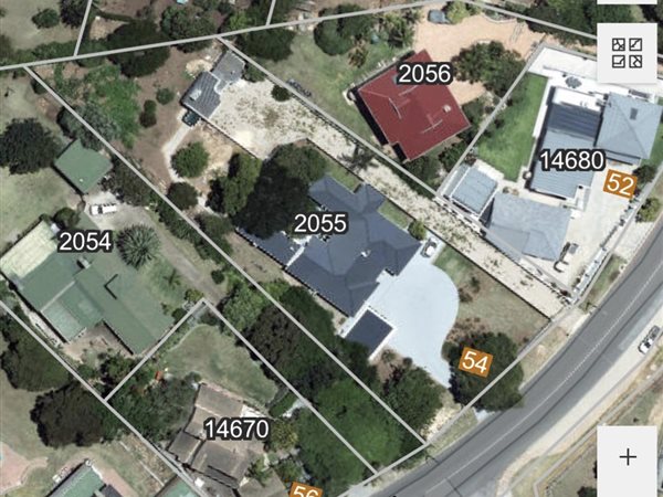 1206 m² Land available in Mossel Bay Central