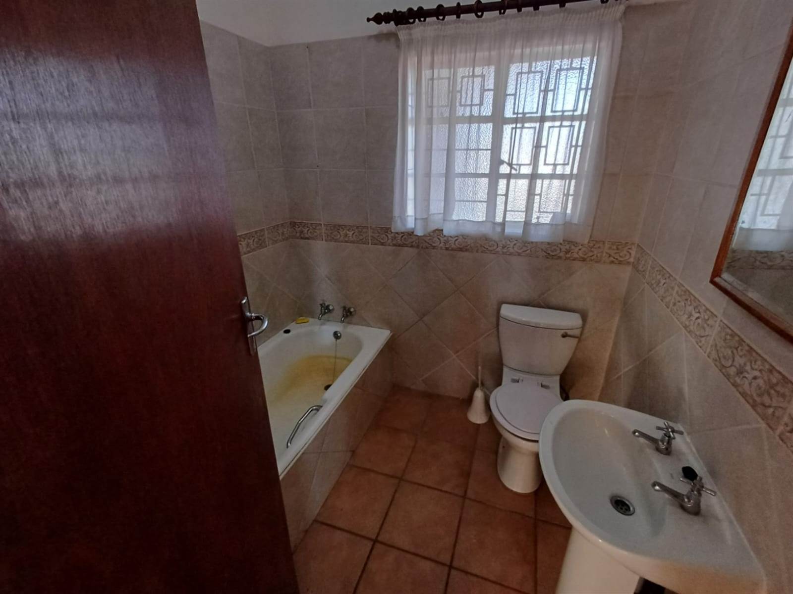 3 Bed House in Rosettenville photo number 15