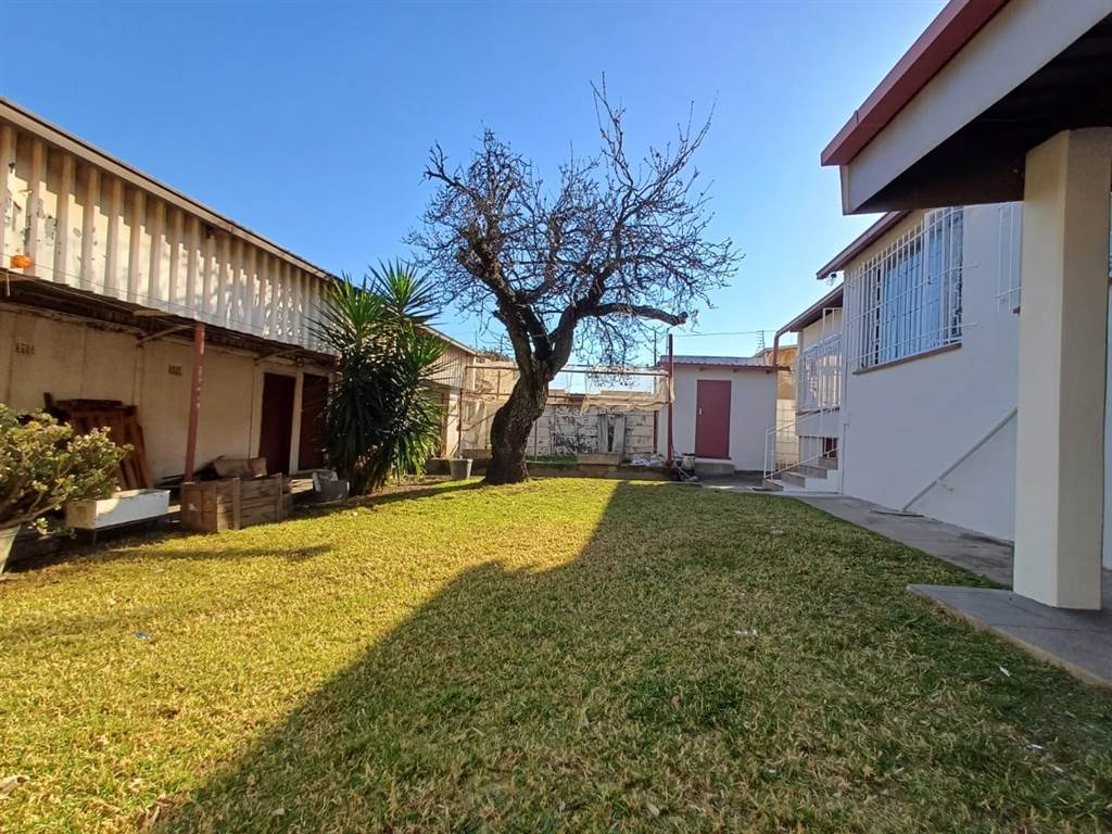 3 Bed House in Rosettenville photo number 5