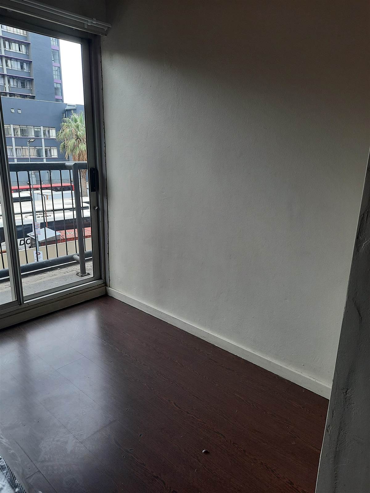 3 Bed Apartment in Braamfontein photo number 8
