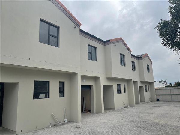 3 Bed Townhouse