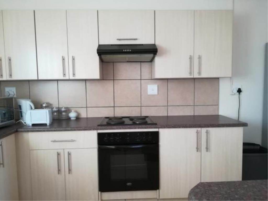 3 Bed Apartment in Kathu photo number 2