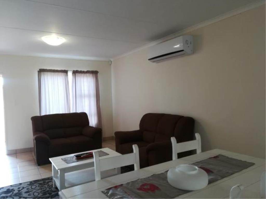 3 Bed Apartment in Kathu photo number 3