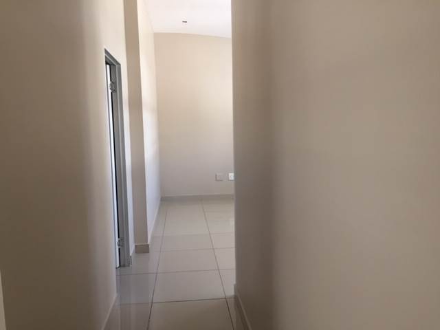 2 Bed Apartment in Braamfontein photo number 18