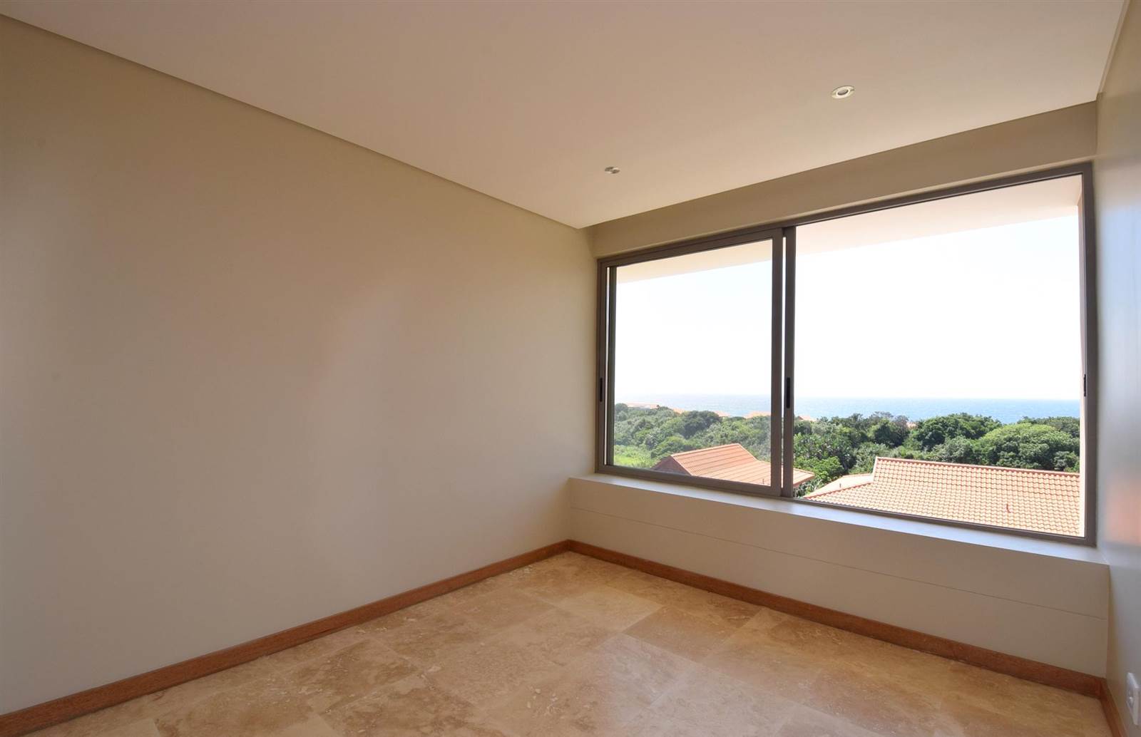 3 Bed Apartment in Zimbali Estate photo number 13