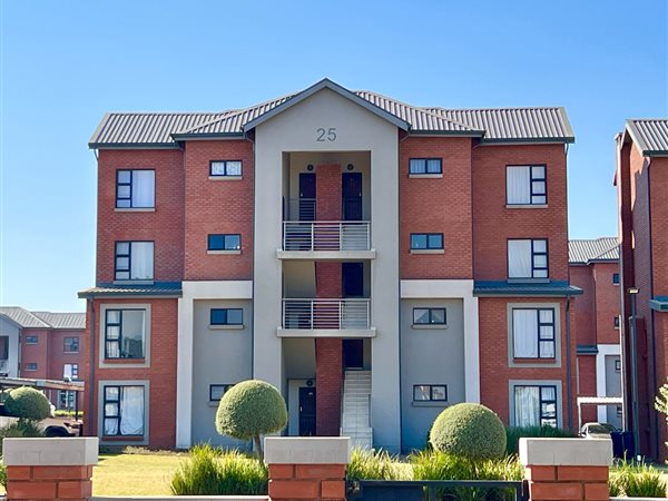 2 Bed Apartment in Doringkloof
