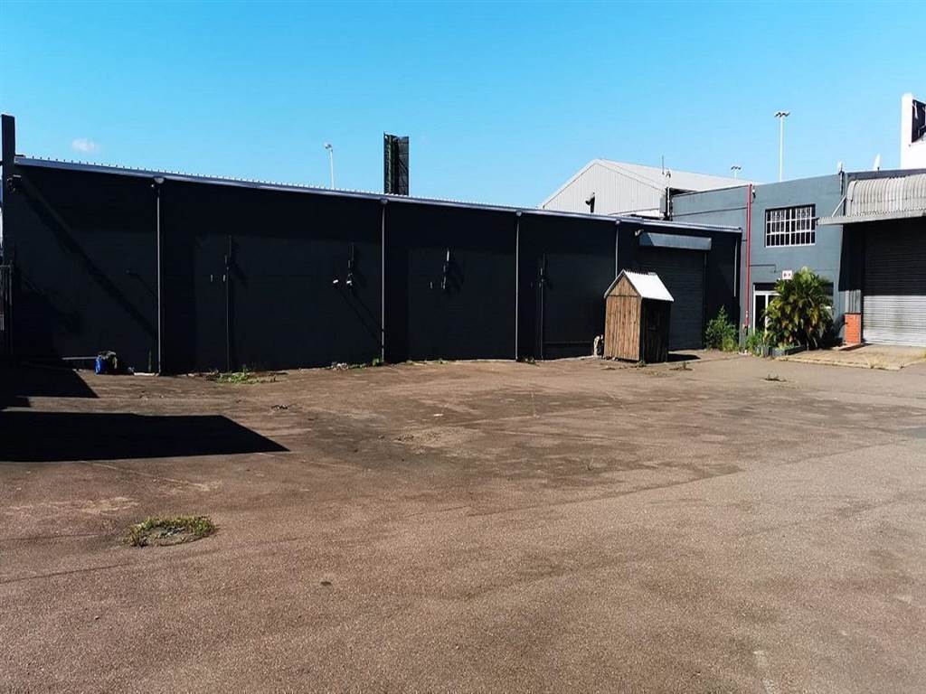 3894  m² Commercial space in Rossburgh photo number 5