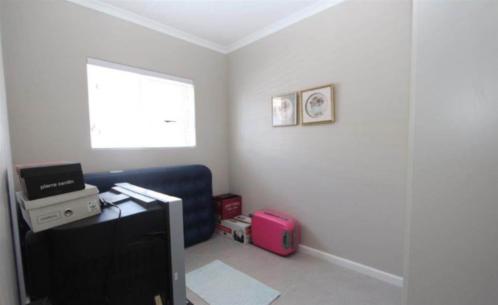 3 Bed House in Glenroy Park photo number 26