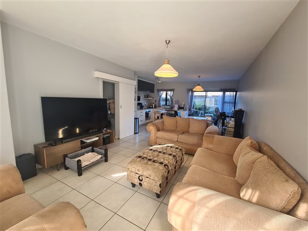 2 Bedroom Townhouse 2 Bedroom Townhouse