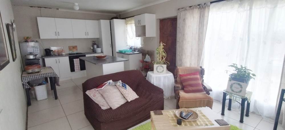3 Bed House in Mossel Bay Central photo number 7