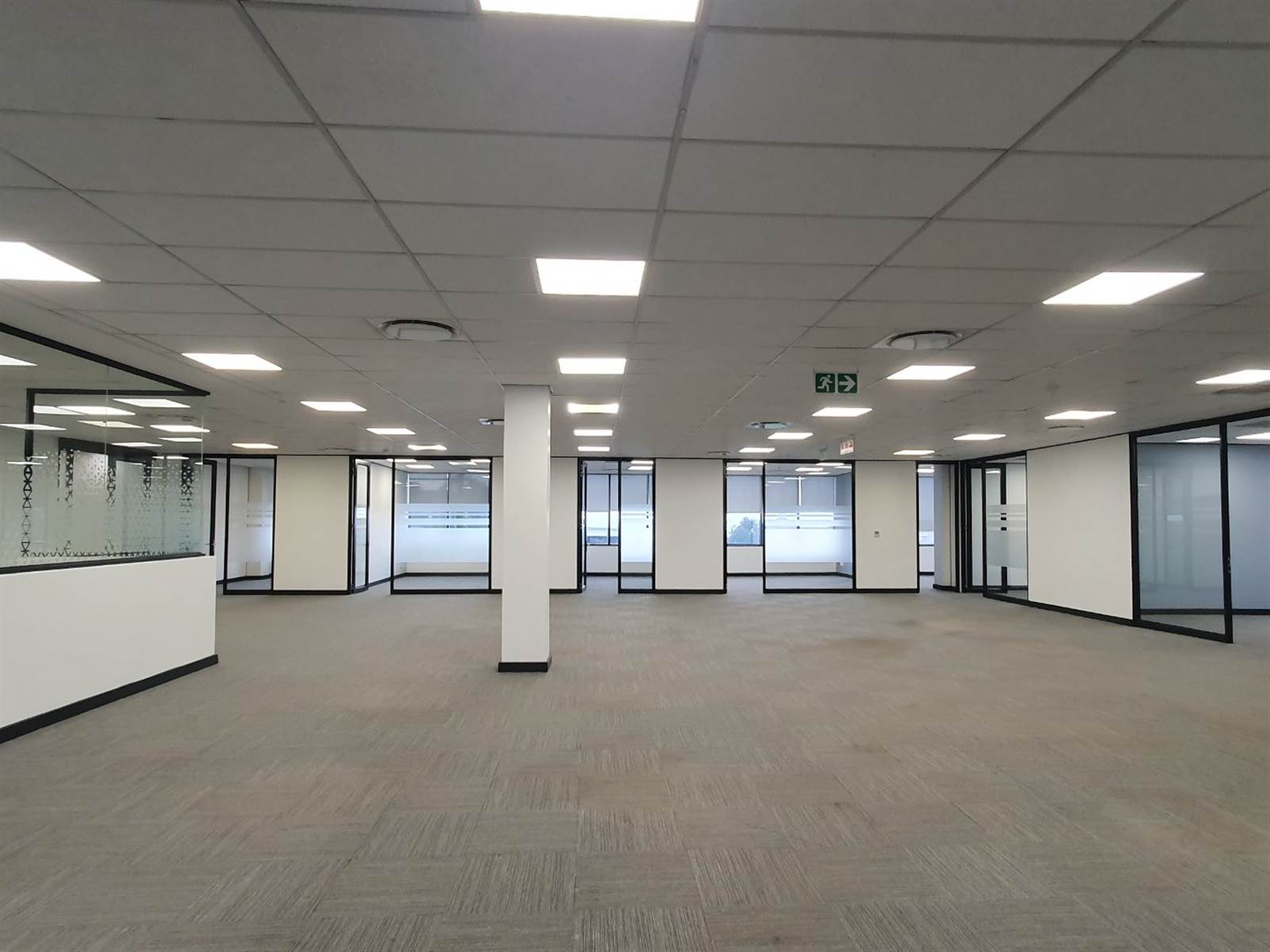 725  m² Commercial space in Bryanston photo number 16