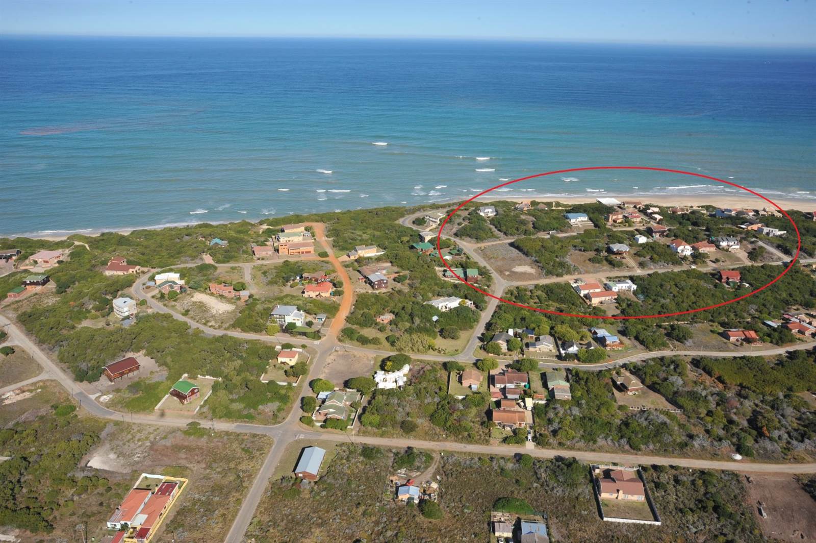 748 m² Land available in Paradise Beach photo number 1
