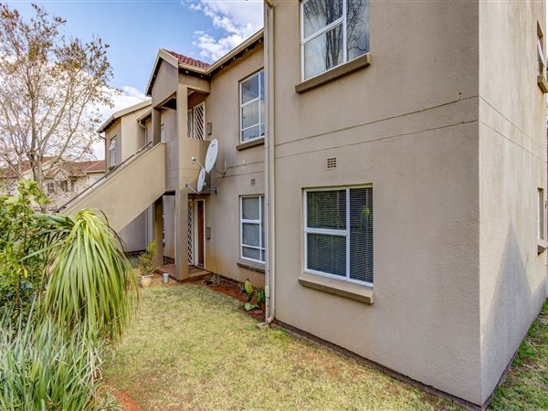 2 Bedroom Townhouse 2 Bedroom Townhouse