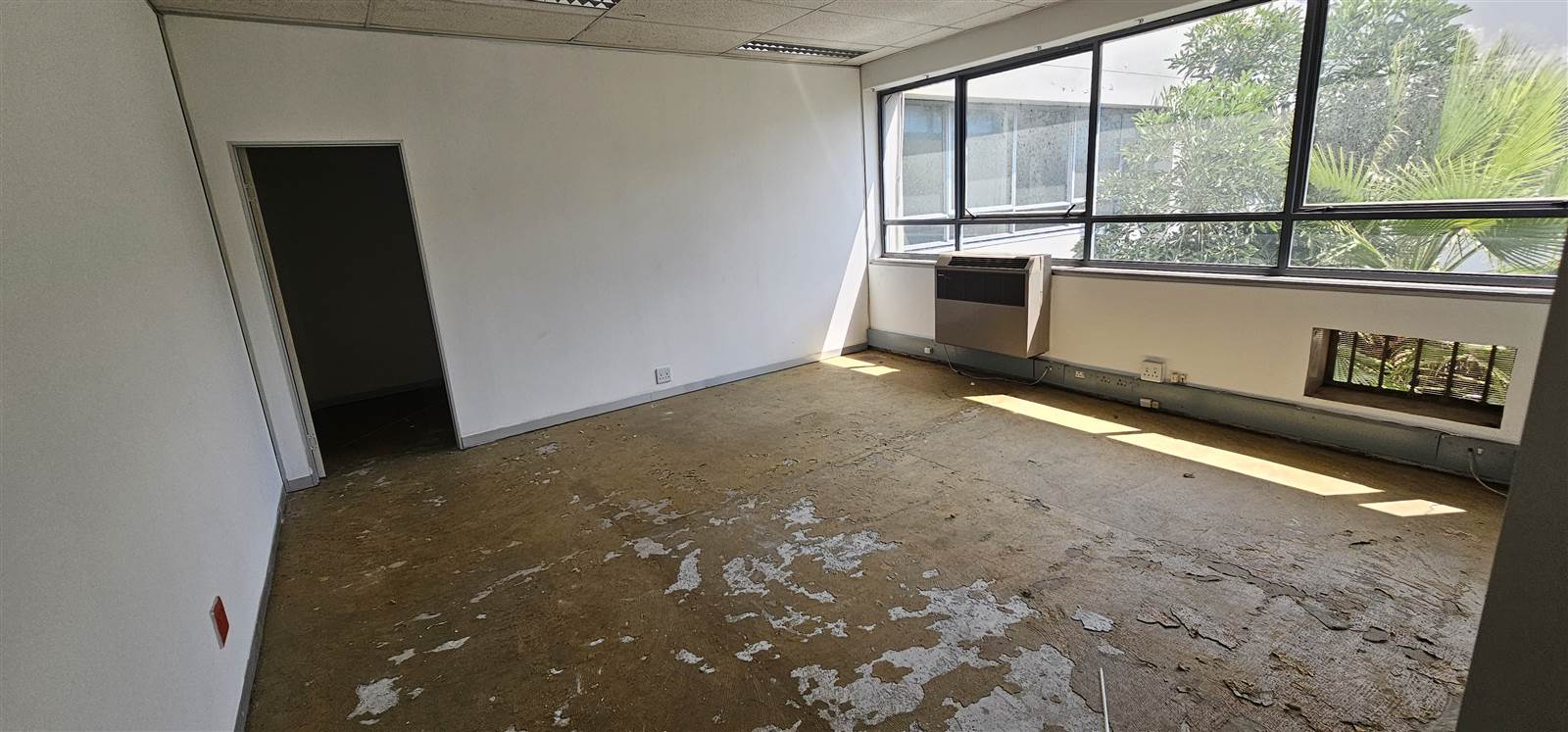 105  m² Commercial space in Bedfordview photo number 8