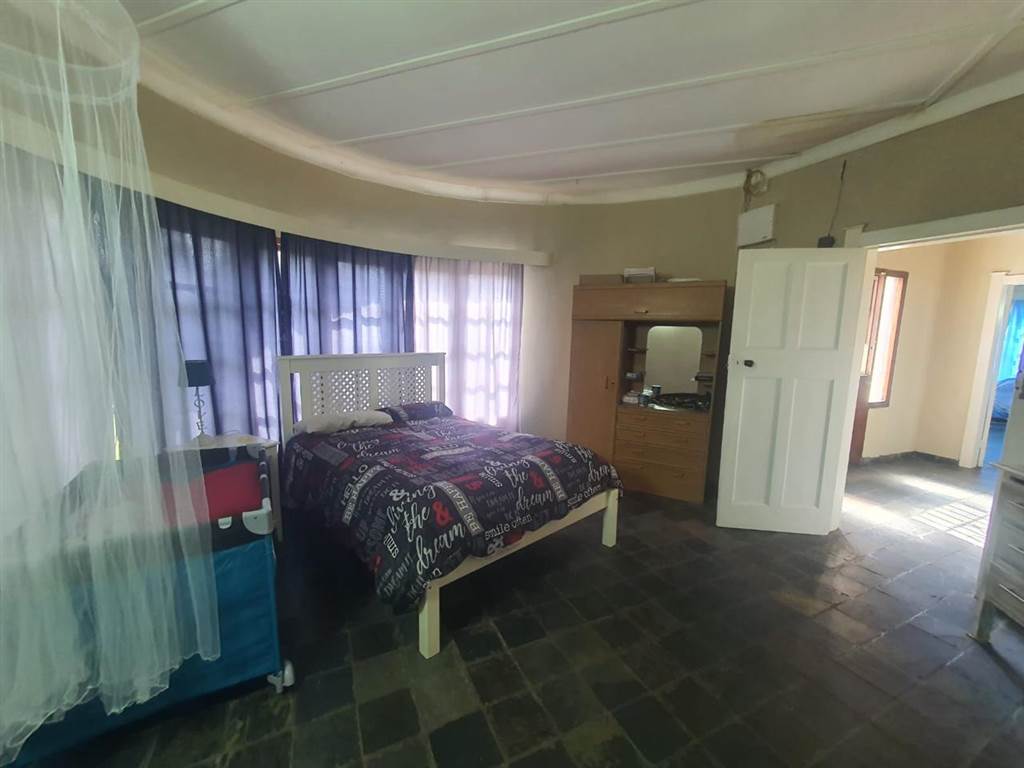 3 Bed House in Heilbron photo number 12