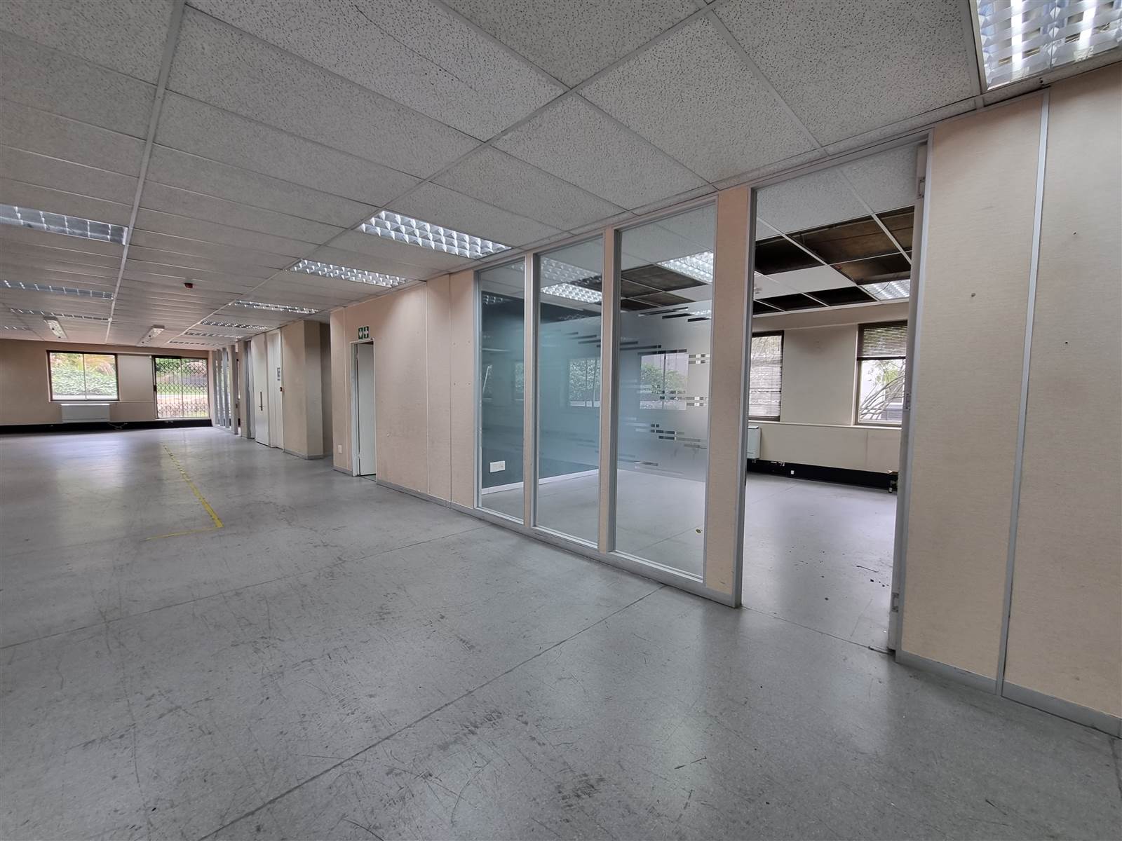 1354  m² Commercial space in Woodmead photo number 8