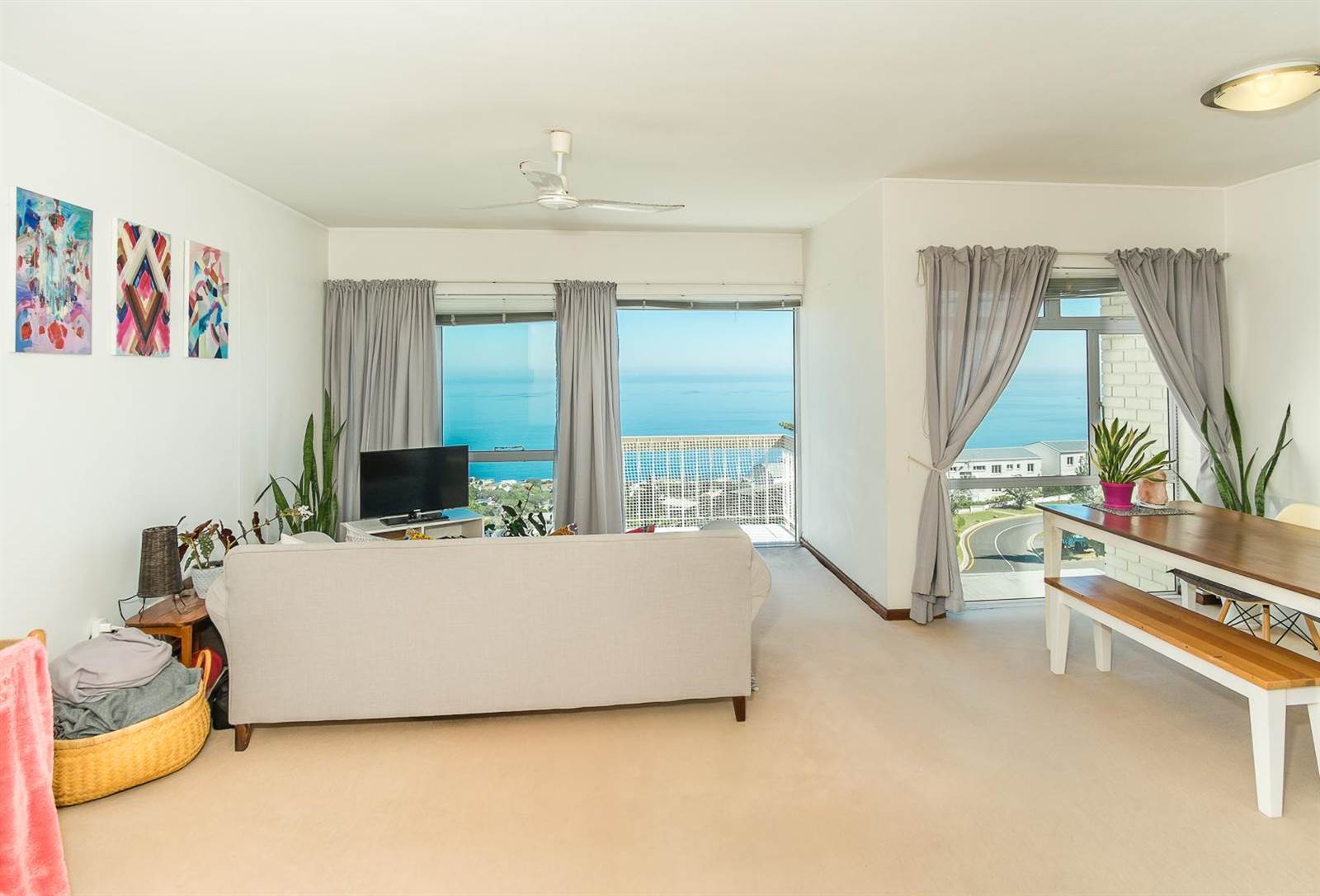 2 Bed Apartment in Camps Bay photo number 6
