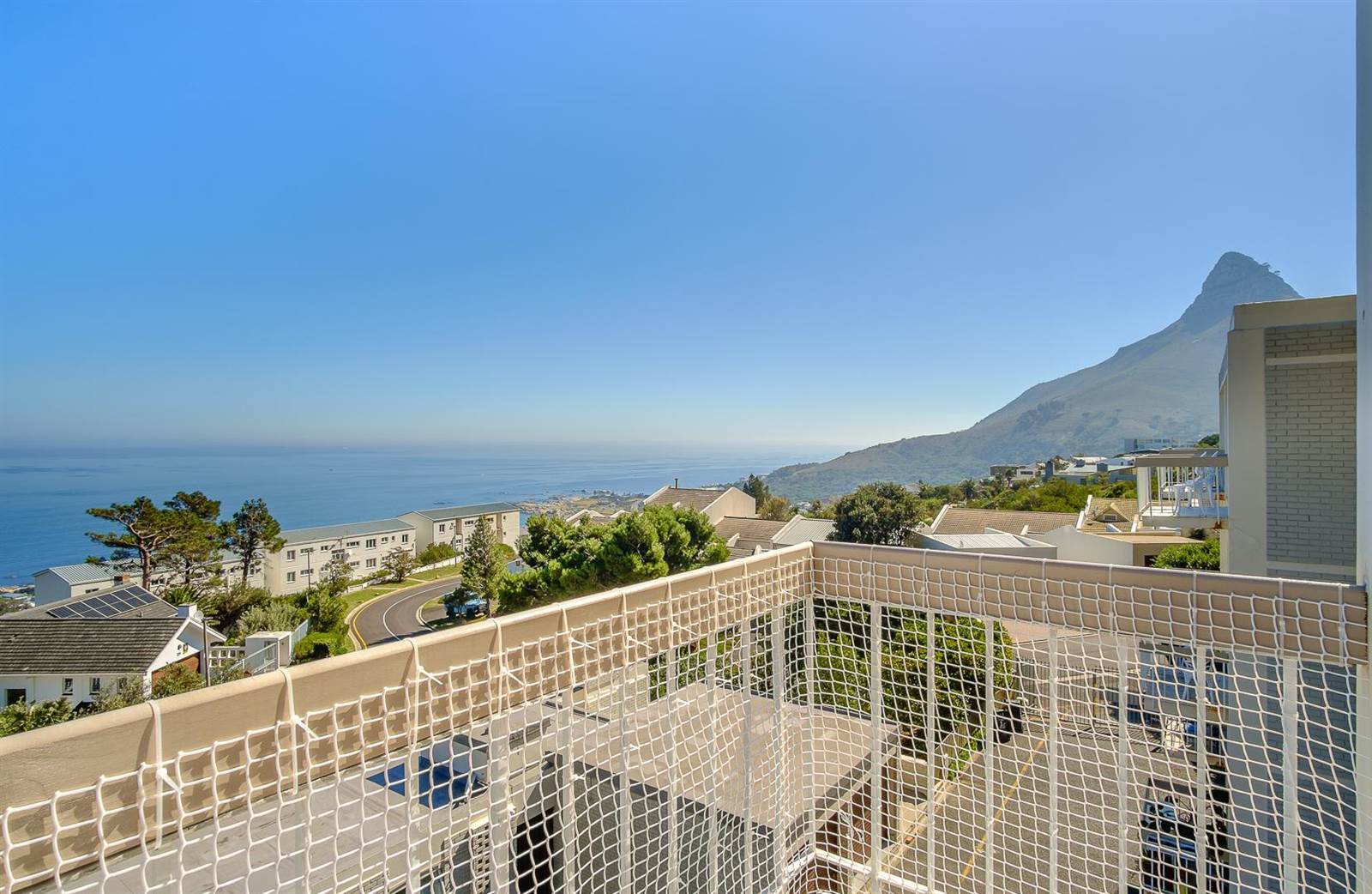 2 Bed Apartment in Camps Bay photo number 4