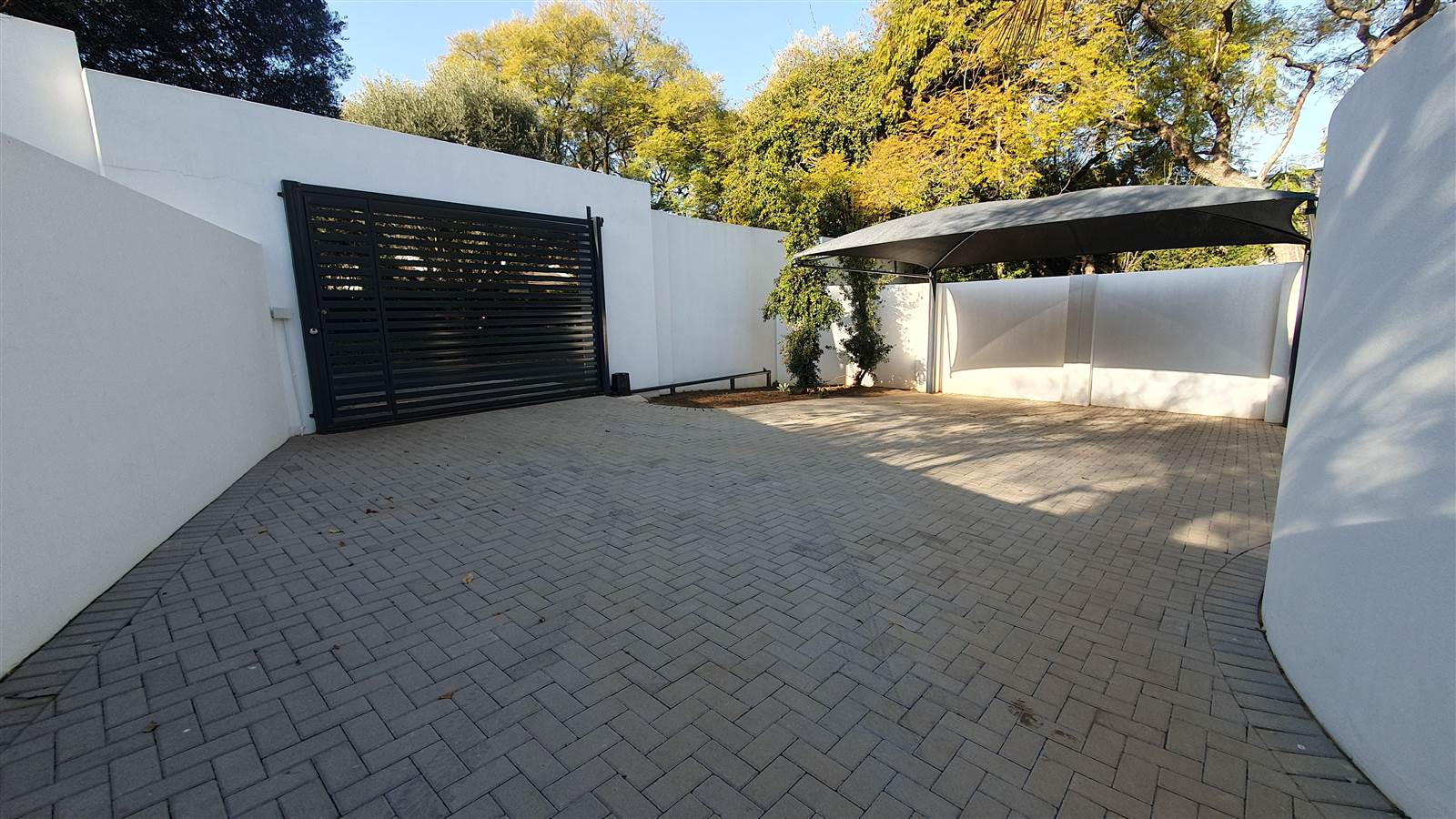 3 Bed House in Bryanston photo number 27