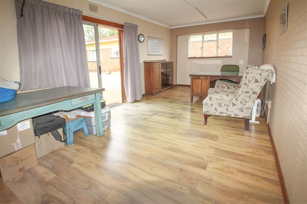 3 Bed House in Northmead photo number 25