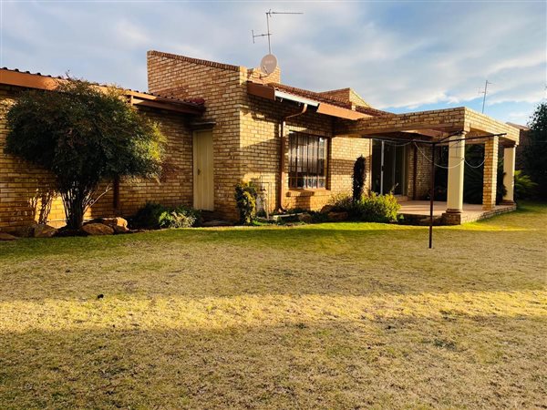 2 Bedroom House 2 Bedroom House