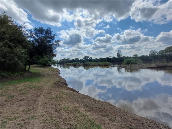 12.9 ha Farm