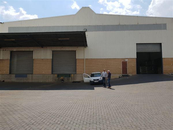 2275  m² Industrial space in Pomona