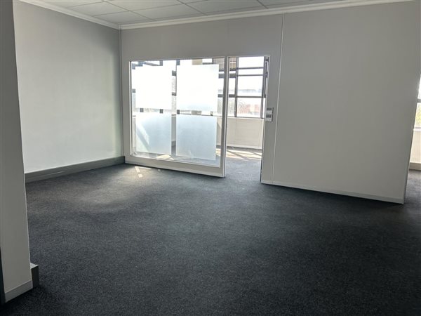 308  m² Office Space