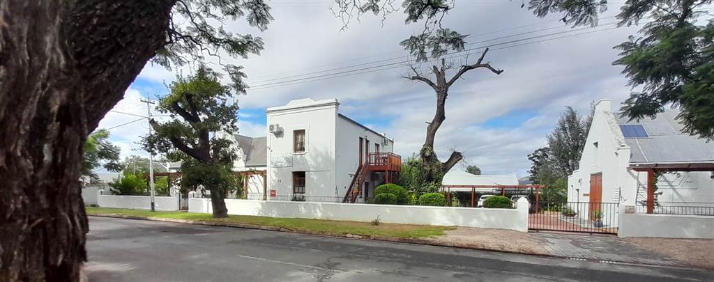 10 Bed House in Robertson photo number 2