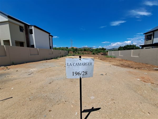 372 m² Land available in Melodie