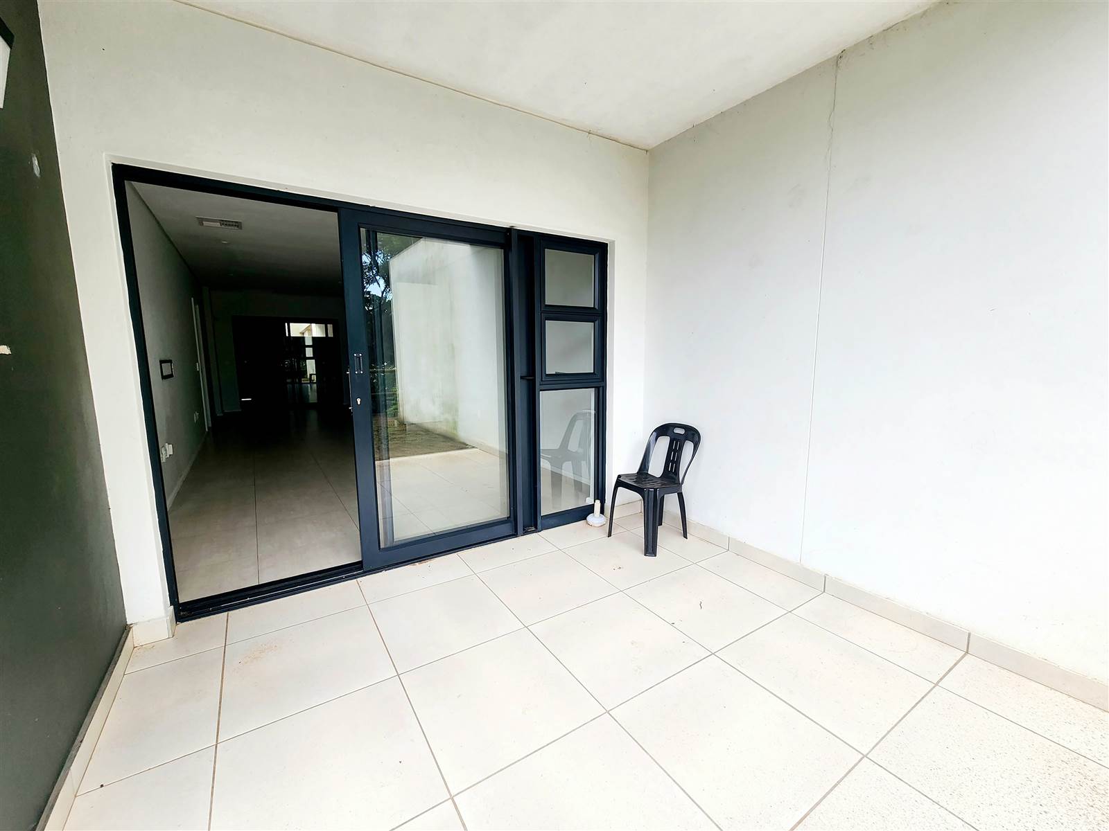 2 Bed Apartment in Ballito photo number 2