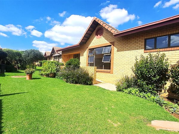 2 Bedroom Townhouse 2 Bedroom Townhouse