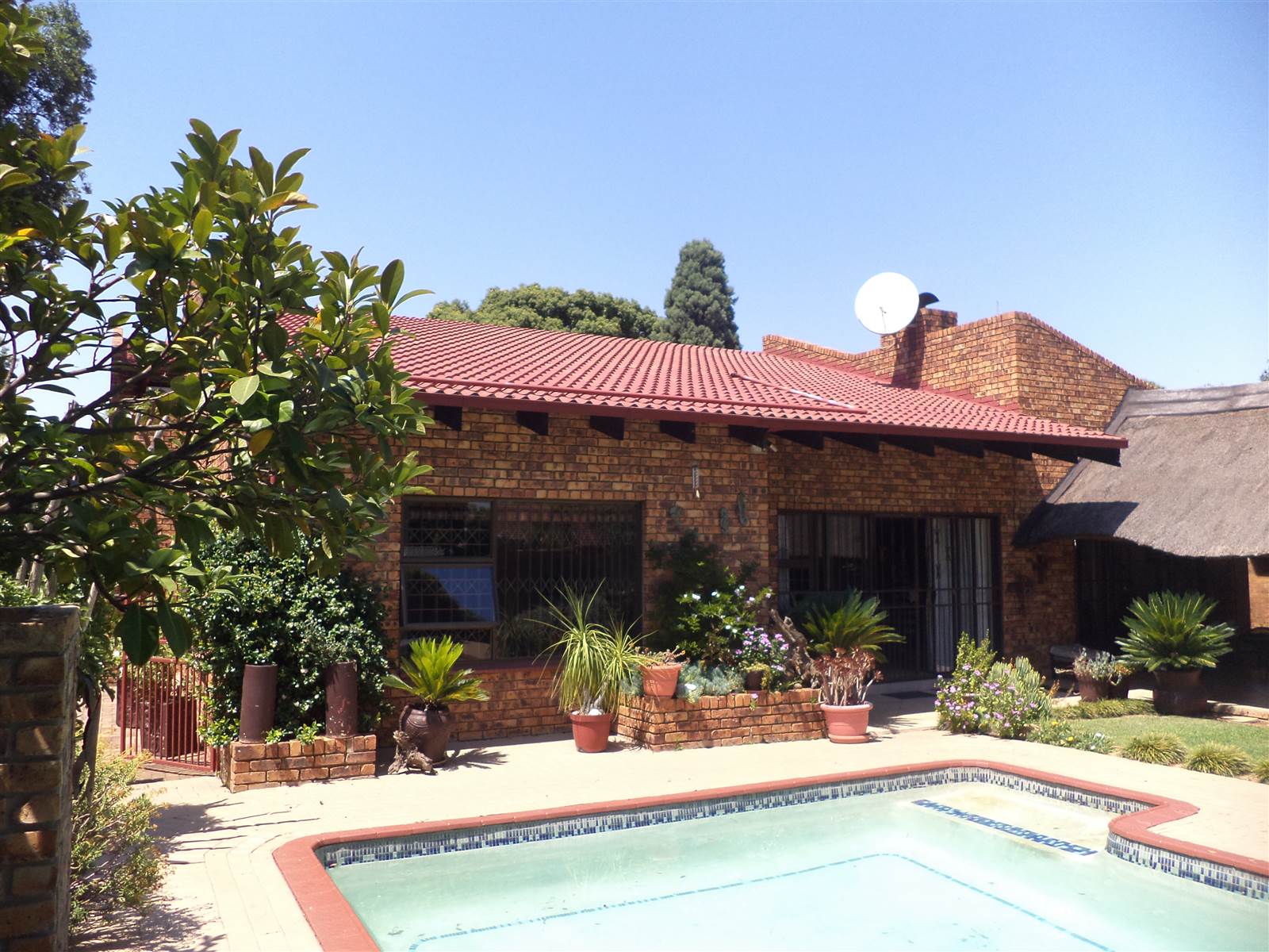 6 Bed House in Bronkhorstspruit photo number 2