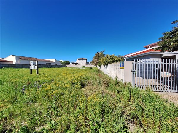 540 m² Land