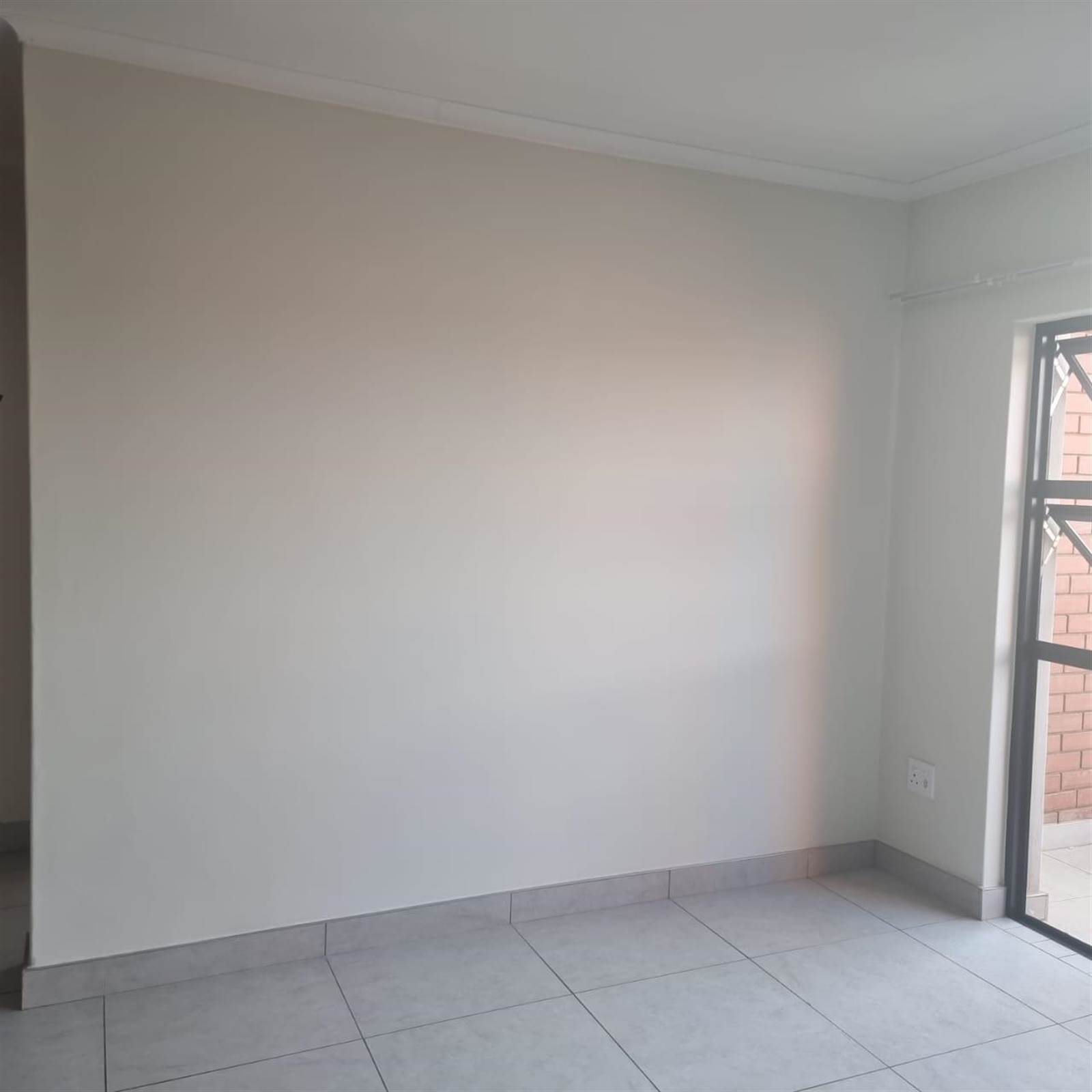 1 Bed Apartment in Kempton Park Central photo number 12