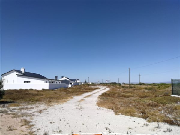 672 m² Land available in Dwarskersbos